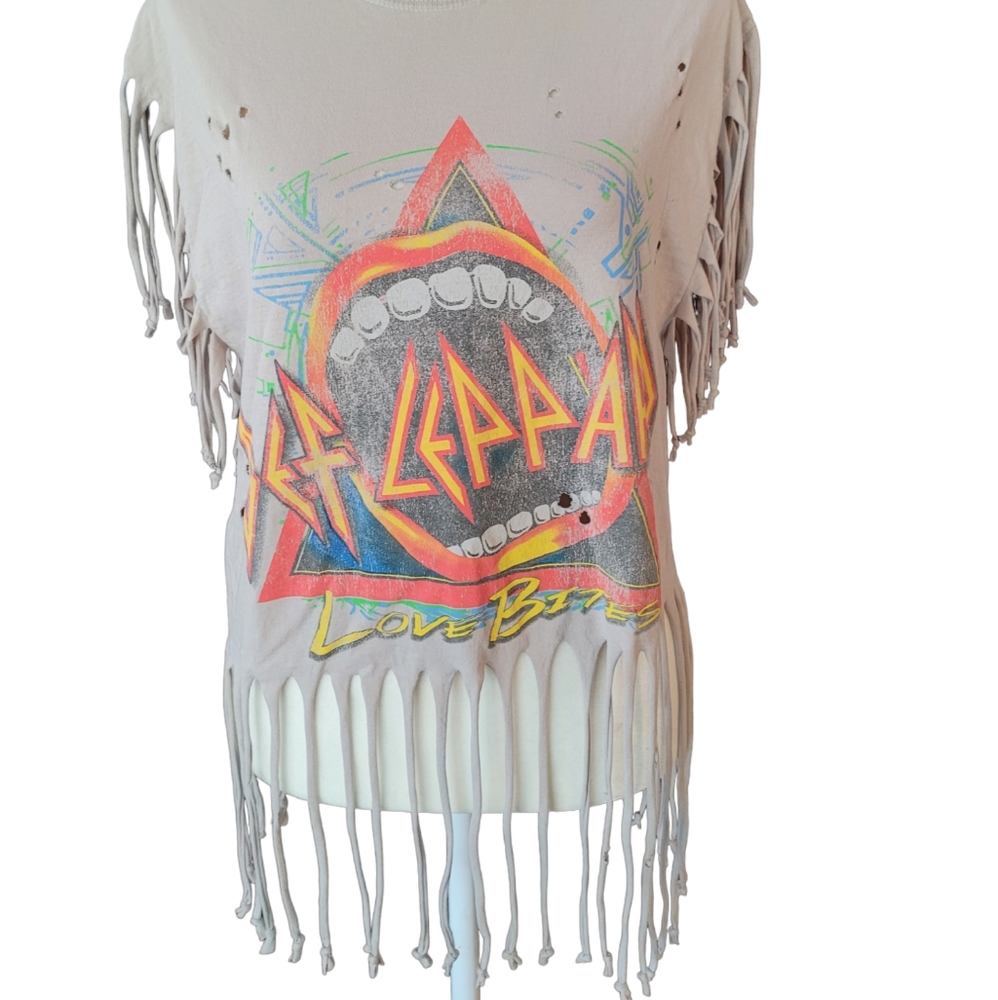 Def Leppard shredded band tshirt